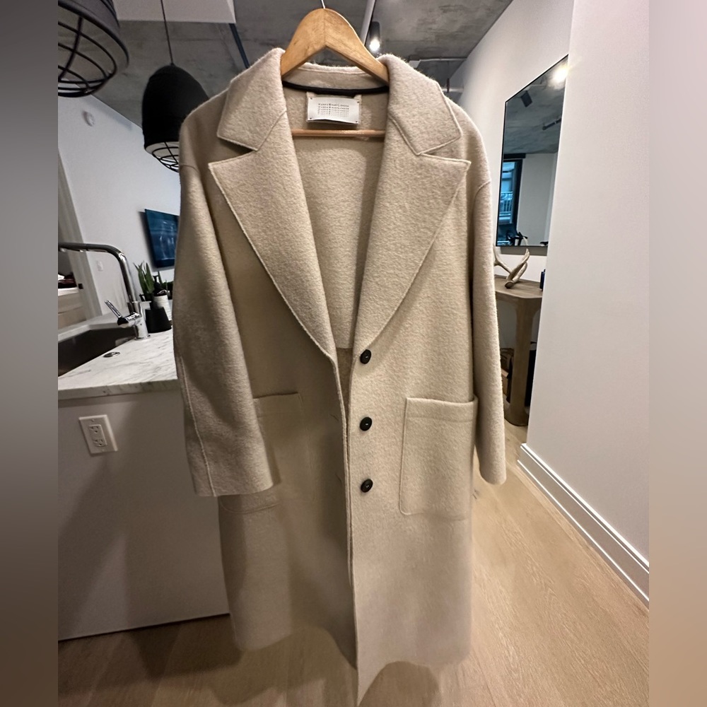 HARRIS WHARF LONDON
Felted Wool Coat Size 10